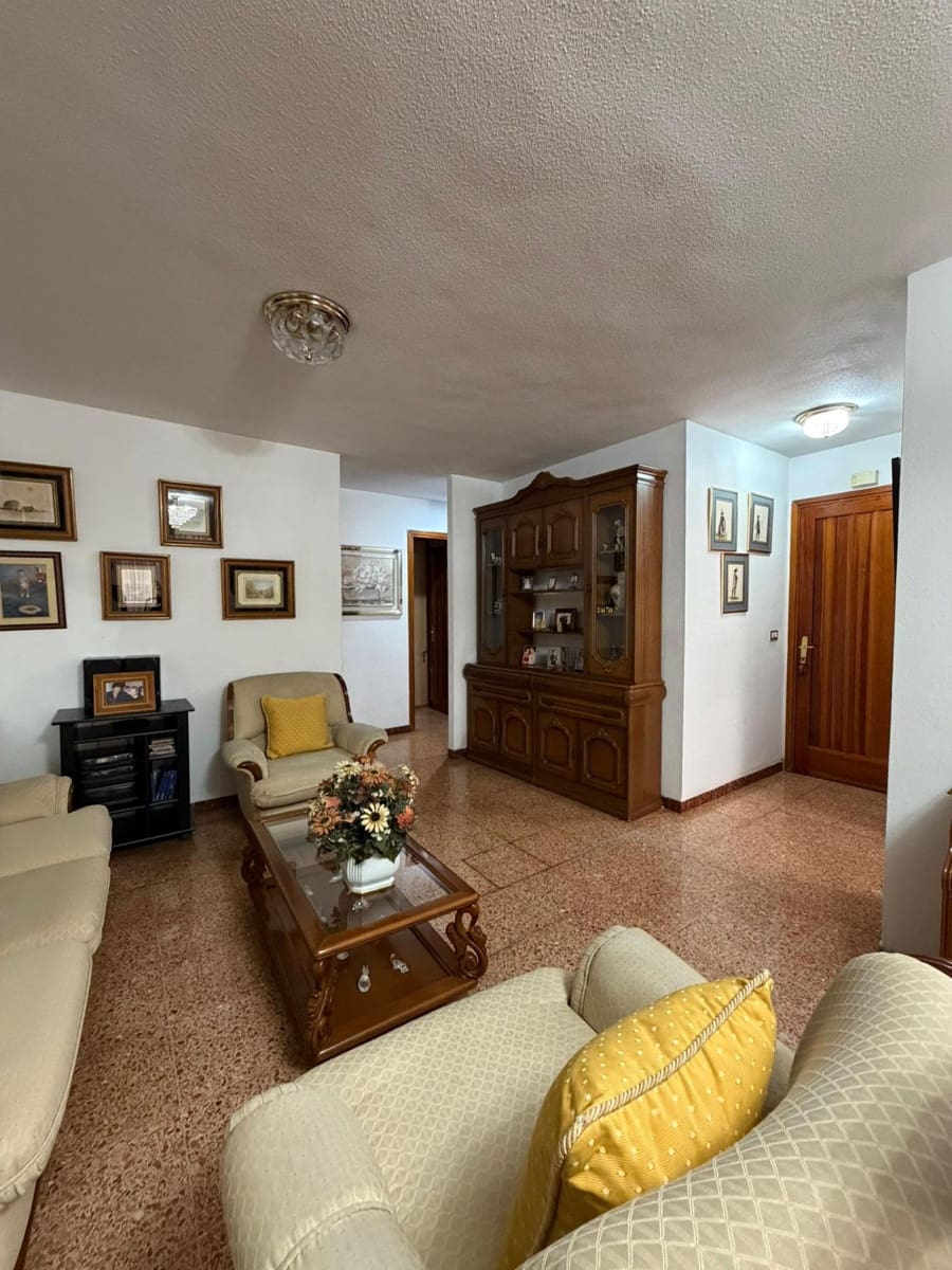 3 Zimmer Apartment zu verkaufen in Santa Cruz de Tenerife mit Garage - 476.000 € (Ref: 9677488)