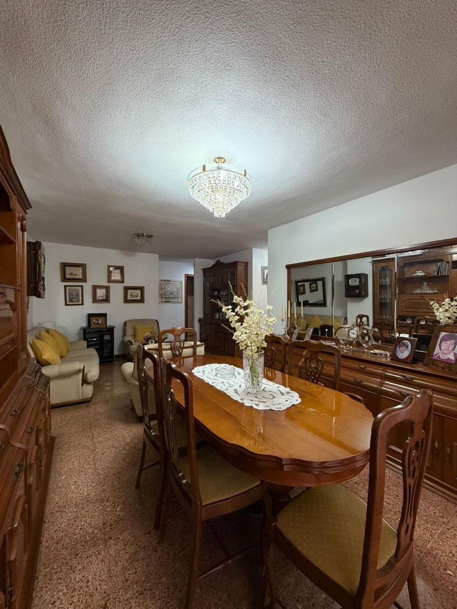 3 Zimmer Apartment zu verkaufen in Santa Cruz de Tenerife mit Garage - 476.000 € (Ref: 9677488)