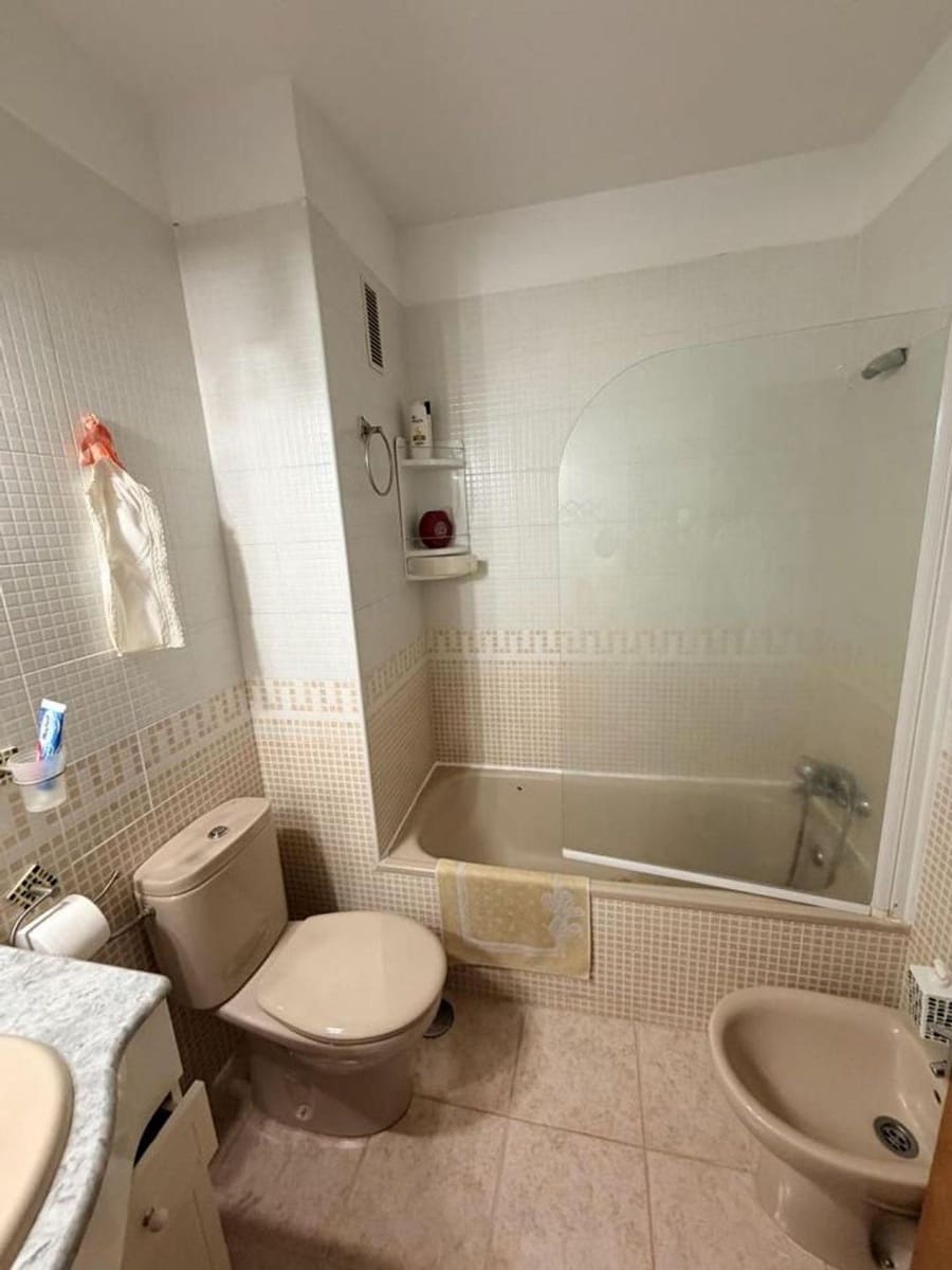 Piso de 3 habitaciones en Radazul en venta con piscina garaje - 360.000 € (Ref: 9677490)