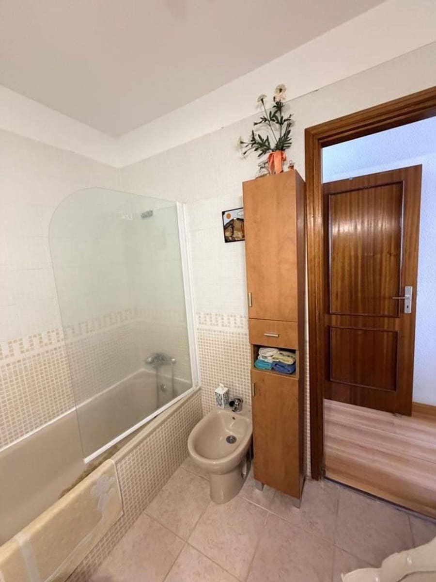 Piso de 3 habitaciones en Radazul en venta con piscina garaje - 360.000 € (Ref: 9677490)
