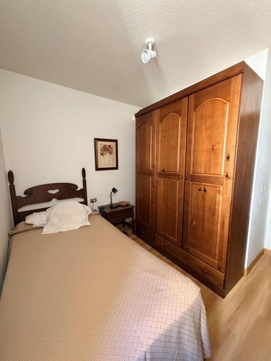 Piso de 3 habitaciones en Radazul en venta con piscina garaje - 360.000 € (Ref: 9677490)