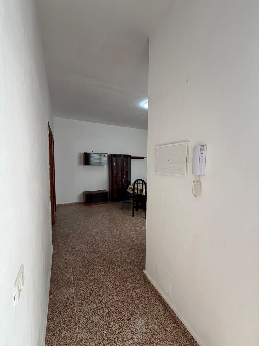 6 chambre Villa/Maison Semi-Mitoyenne à vendre à Santa Cruz de Tenerife avec garage - 450 000 € (Ref: 9677493)