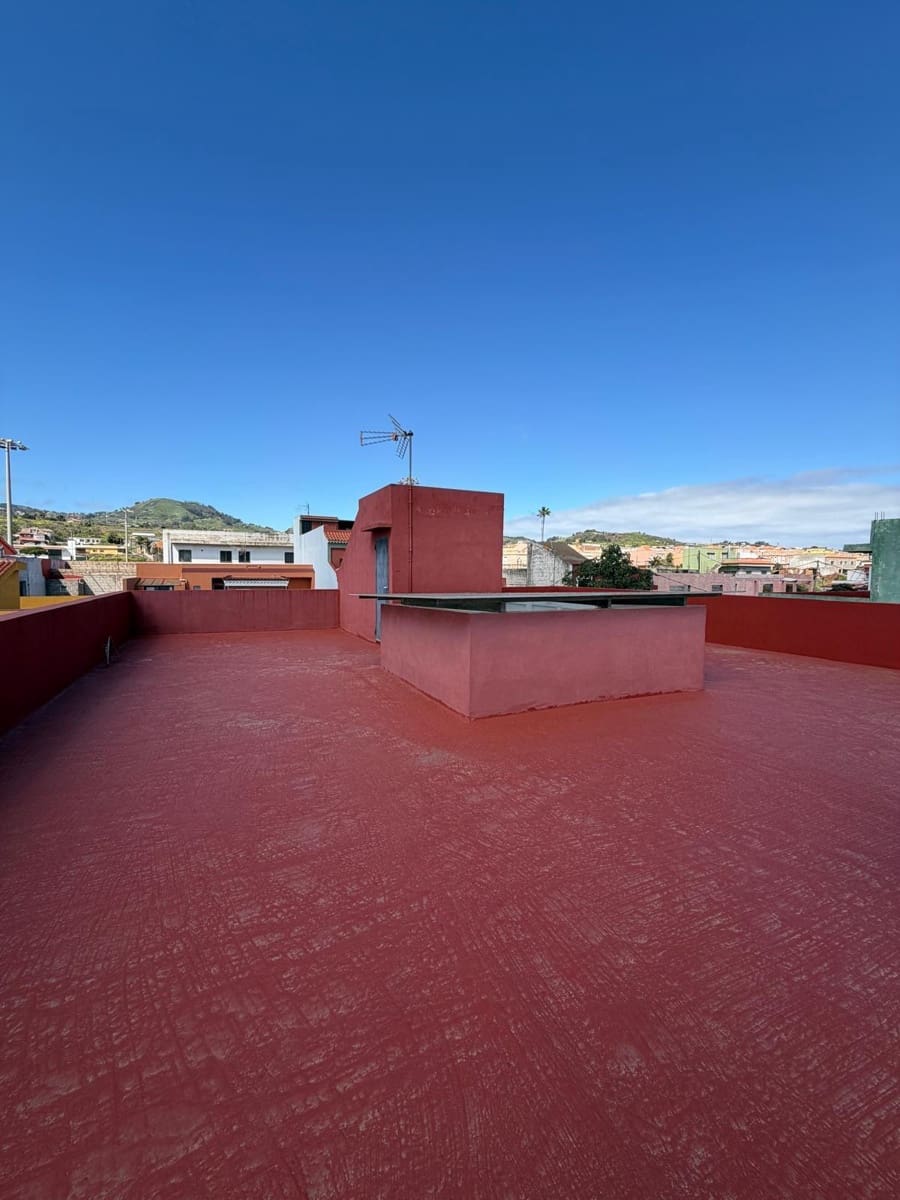 6 chambre Villa/Maison Semi-Mitoyenne à vendre à Santa Cruz de Tenerife avec garage - 450 000 € (Ref: 9677493)