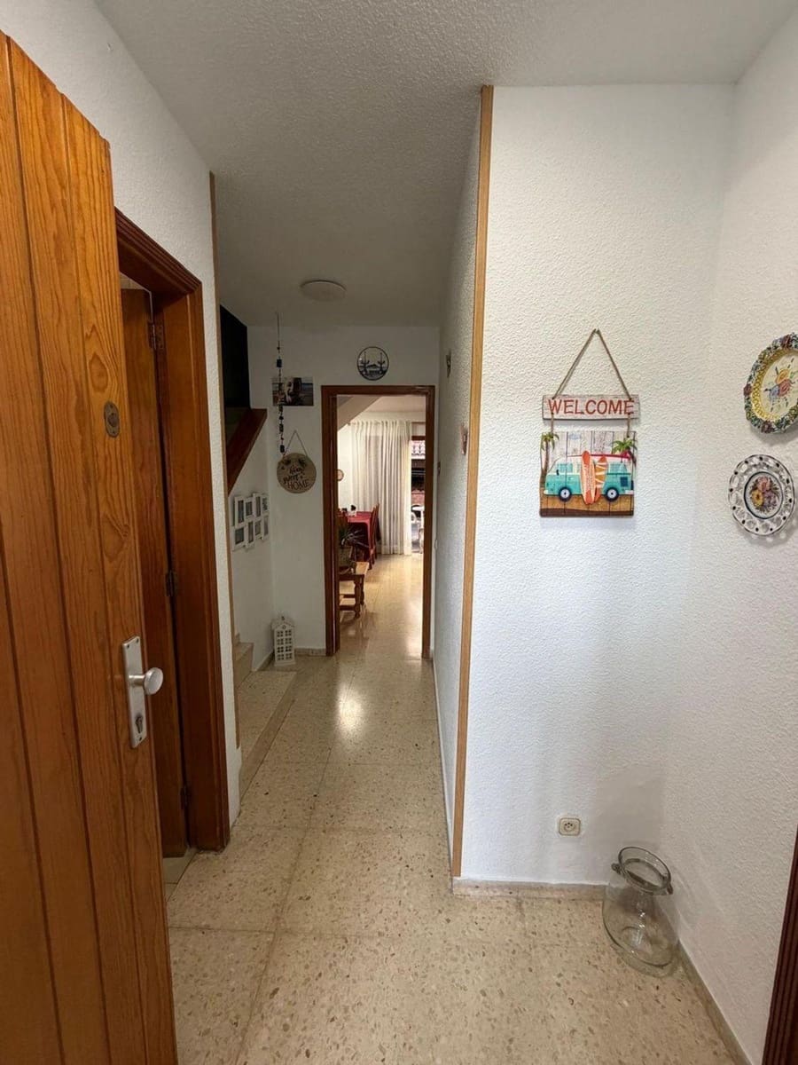 4 soveværelse Lejlighed til salg i Puerto de la Cruz med swimmingpool garage - € 350.000 (Ref: 9677495)