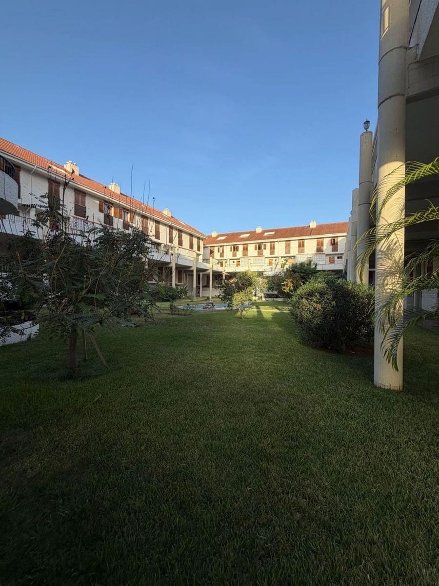 4 soveværelse Lejlighed til salg i Puerto de la Cruz med swimmingpool garage - € 350.000 (Ref: 9677495)