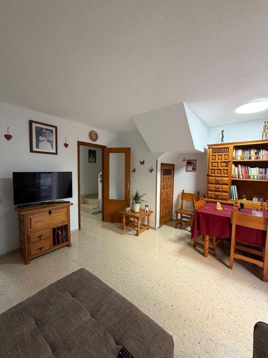 4 soveværelse Lejlighed til salg i Puerto de la Cruz med swimmingpool garage - € 350.000 (Ref: 9677495)