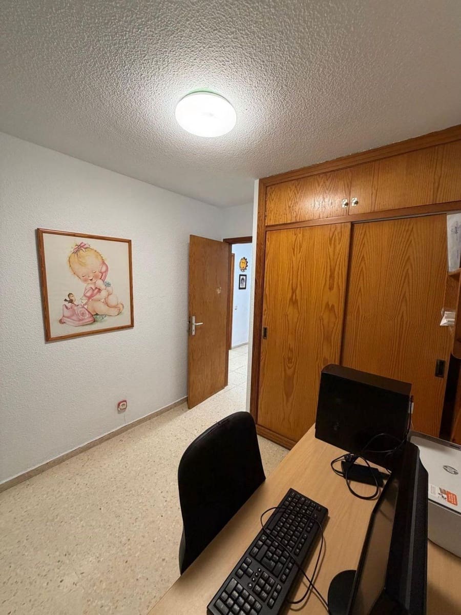 4 soveværelse Lejlighed til salg i Puerto de la Cruz med swimmingpool garage - € 350.000 (Ref: 9677495)