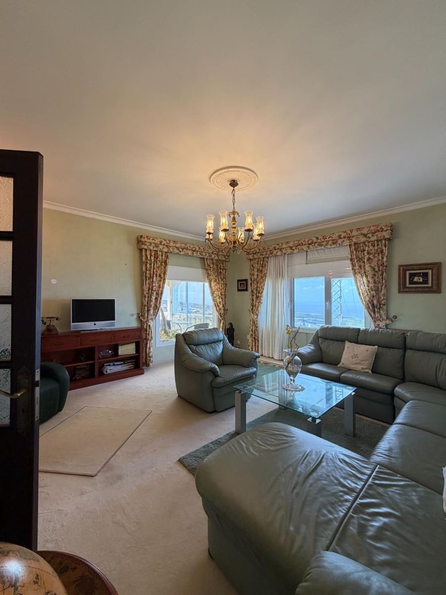 4 soveværelse Villa til salg i San Cristobal de La Laguna med swimmingpool garage - € 990.000 (Ref: 9679866)