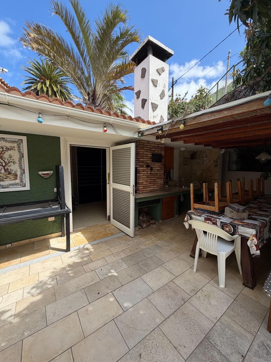 4 soveværelse Villa til salg i San Cristobal de La Laguna med swimmingpool garage - € 990.000 (Ref: 9679866)