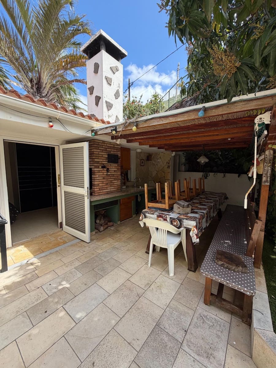 4 soveværelse Villa til salg i San Cristobal de La Laguna med swimmingpool garage - € 990.000 (Ref: 9679866)