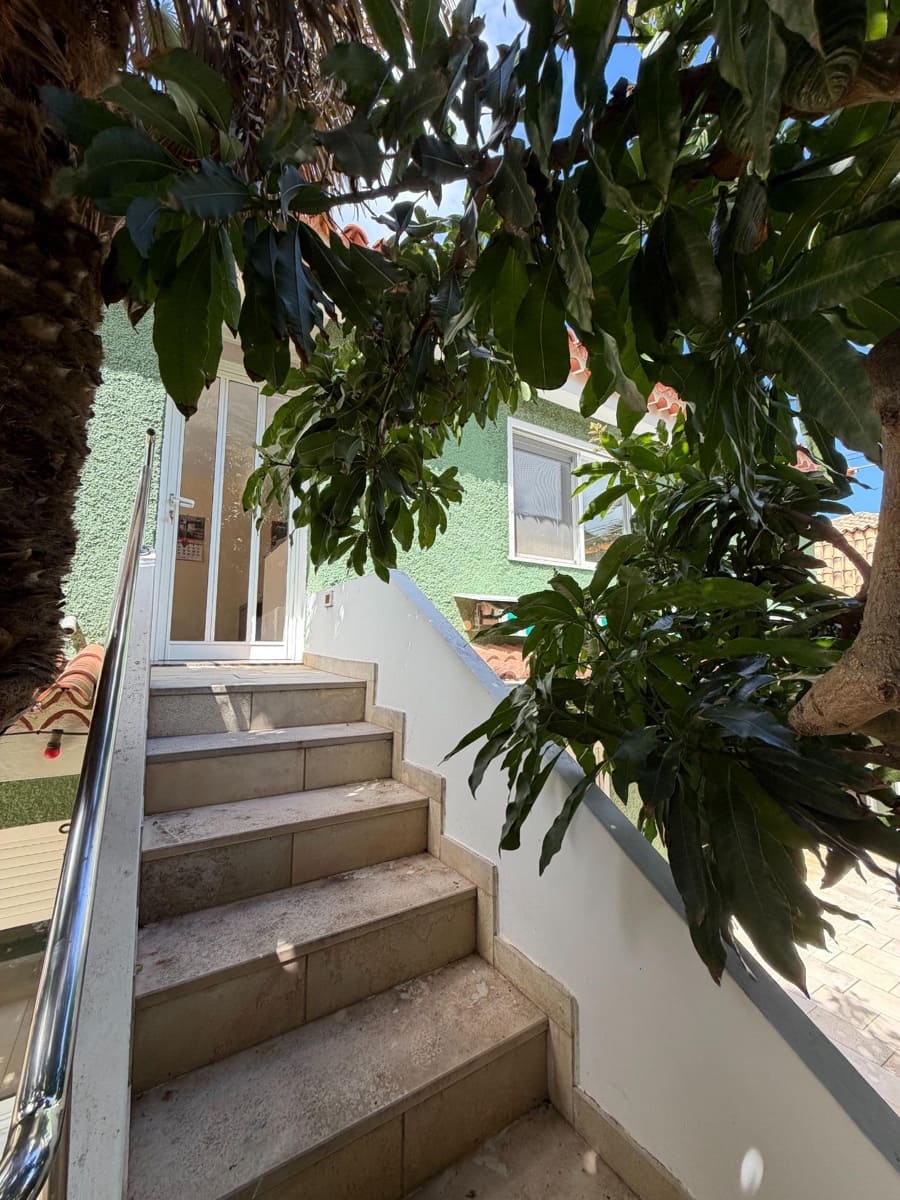 4 soveværelse Villa til salg i San Cristobal de La Laguna med swimmingpool garage - € 990.000 (Ref: 9679866)