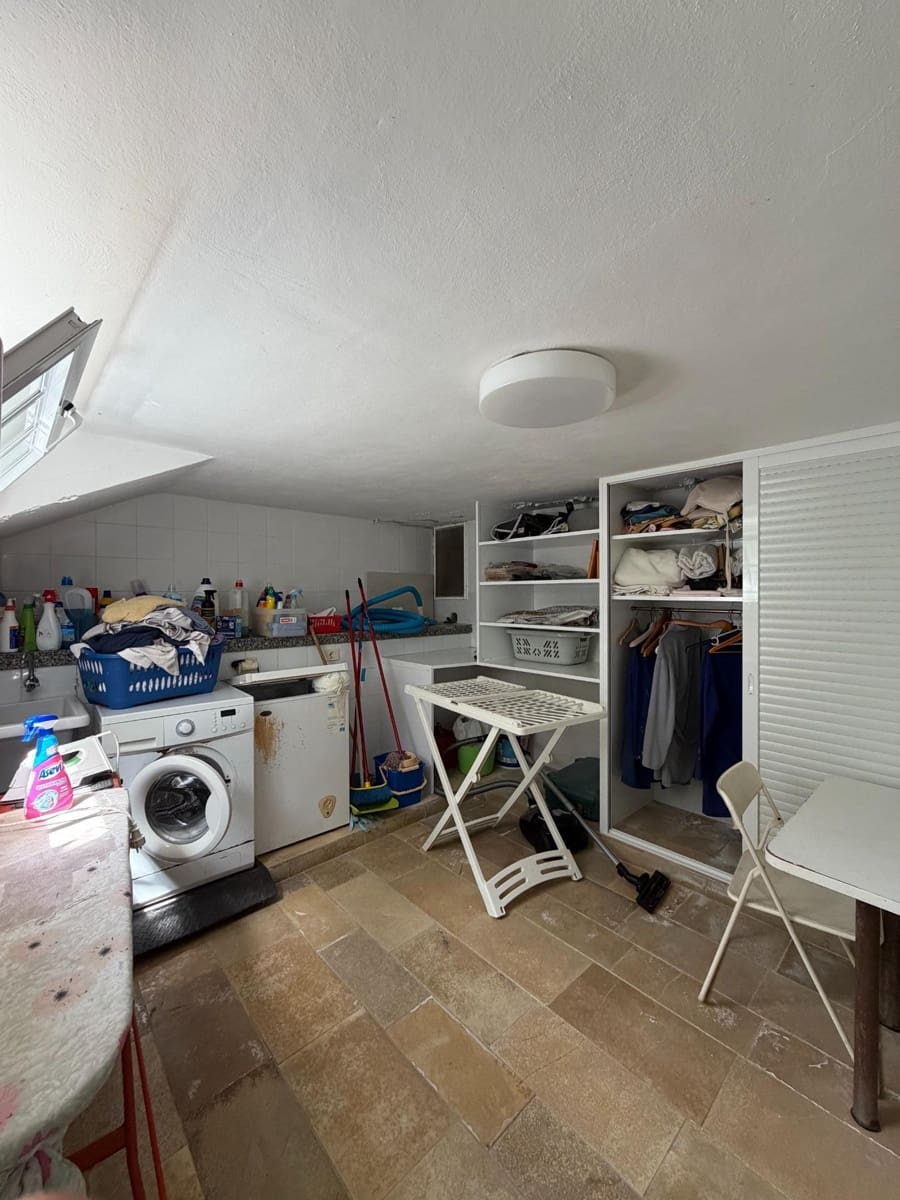 4 soveværelse Villa til salg i San Cristobal de La Laguna med swimmingpool garage - € 990.000 (Ref: 9679866)