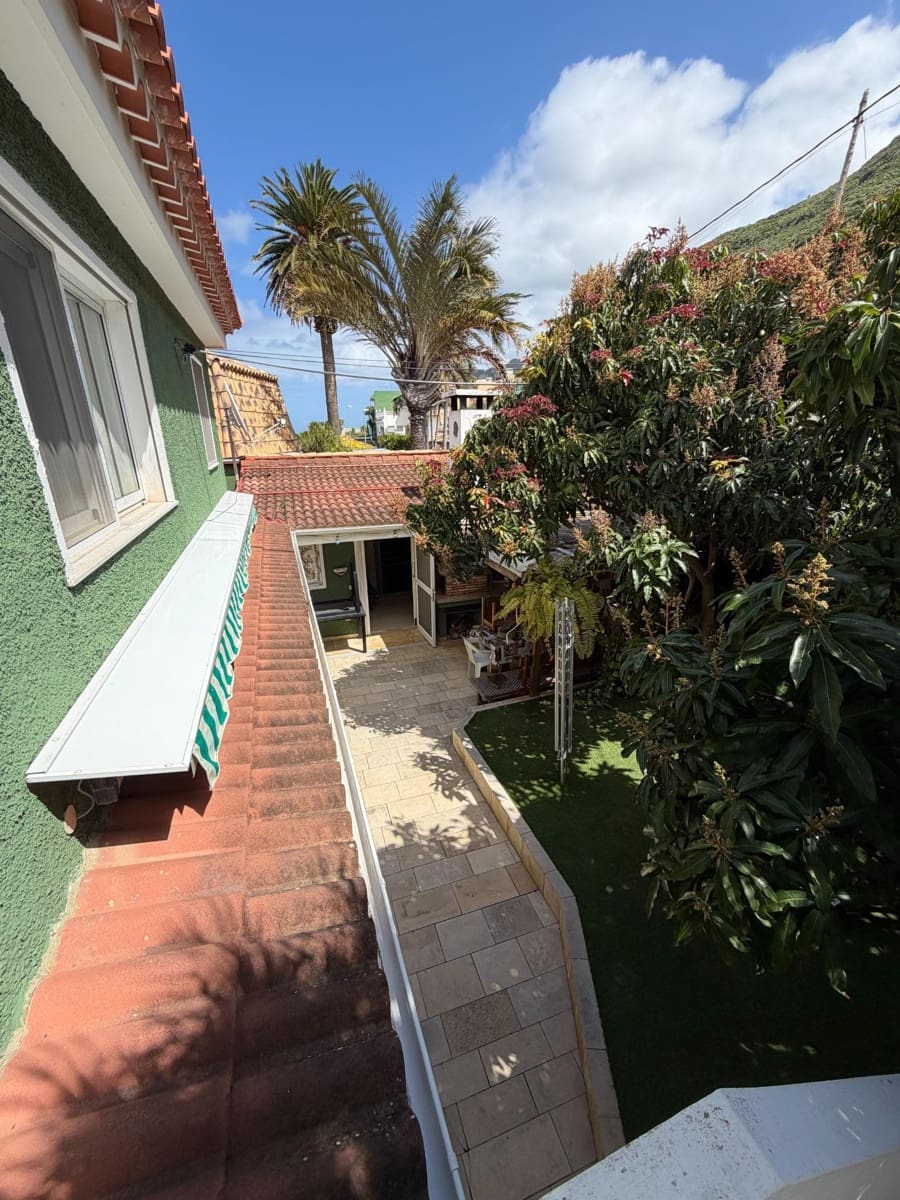 4 soveværelse Villa til salg i San Cristobal de La Laguna med swimmingpool garage - € 990.000 (Ref: 9679866)