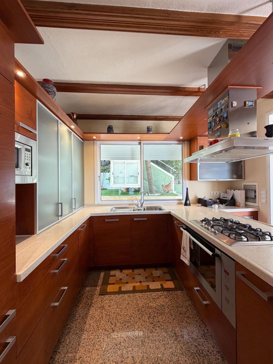 4 soveværelse Villa til salg i San Cristobal de La Laguna med swimmingpool garage - € 990.000 (Ref: 9679866)