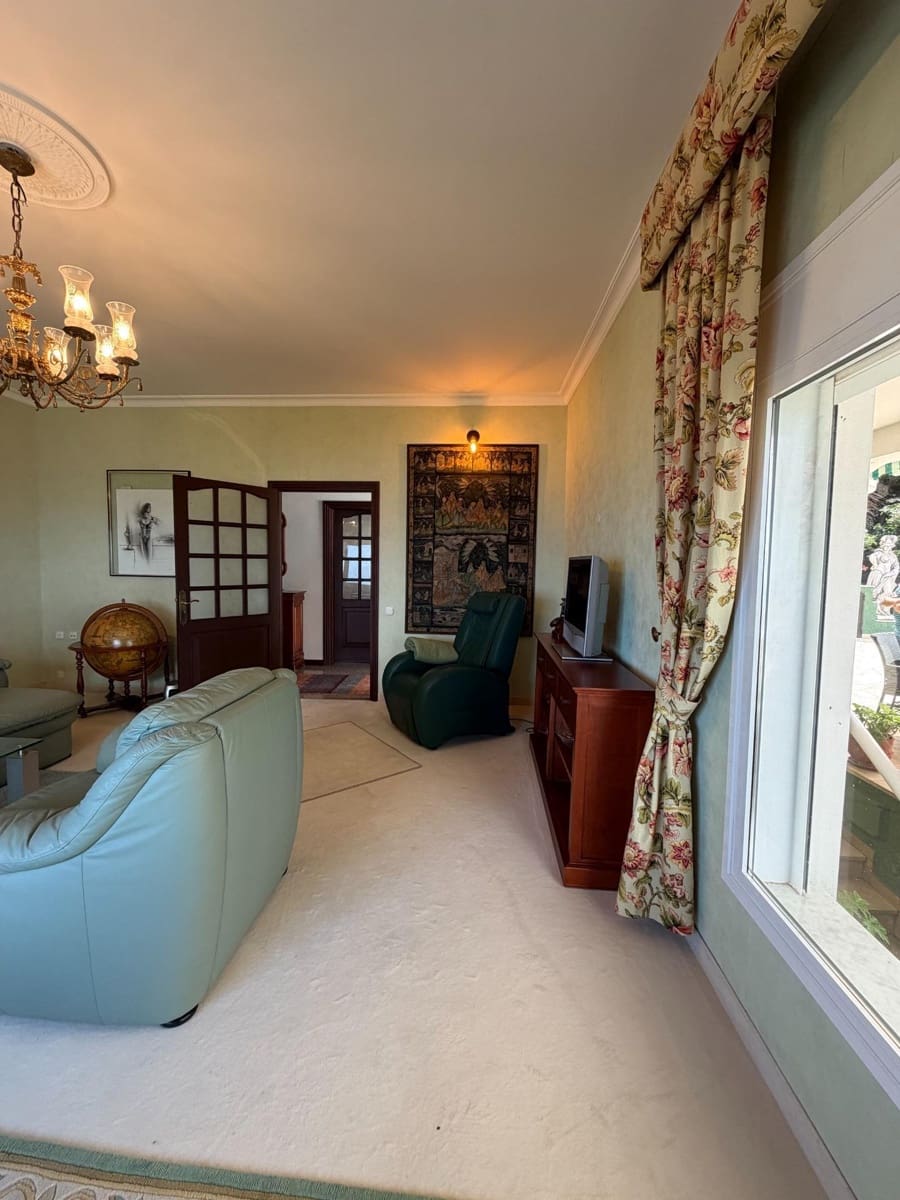 4 bedroom Villa for sale in San Cristobal de La Laguna with pool garage - € 900,000 (Ref: 9679866)