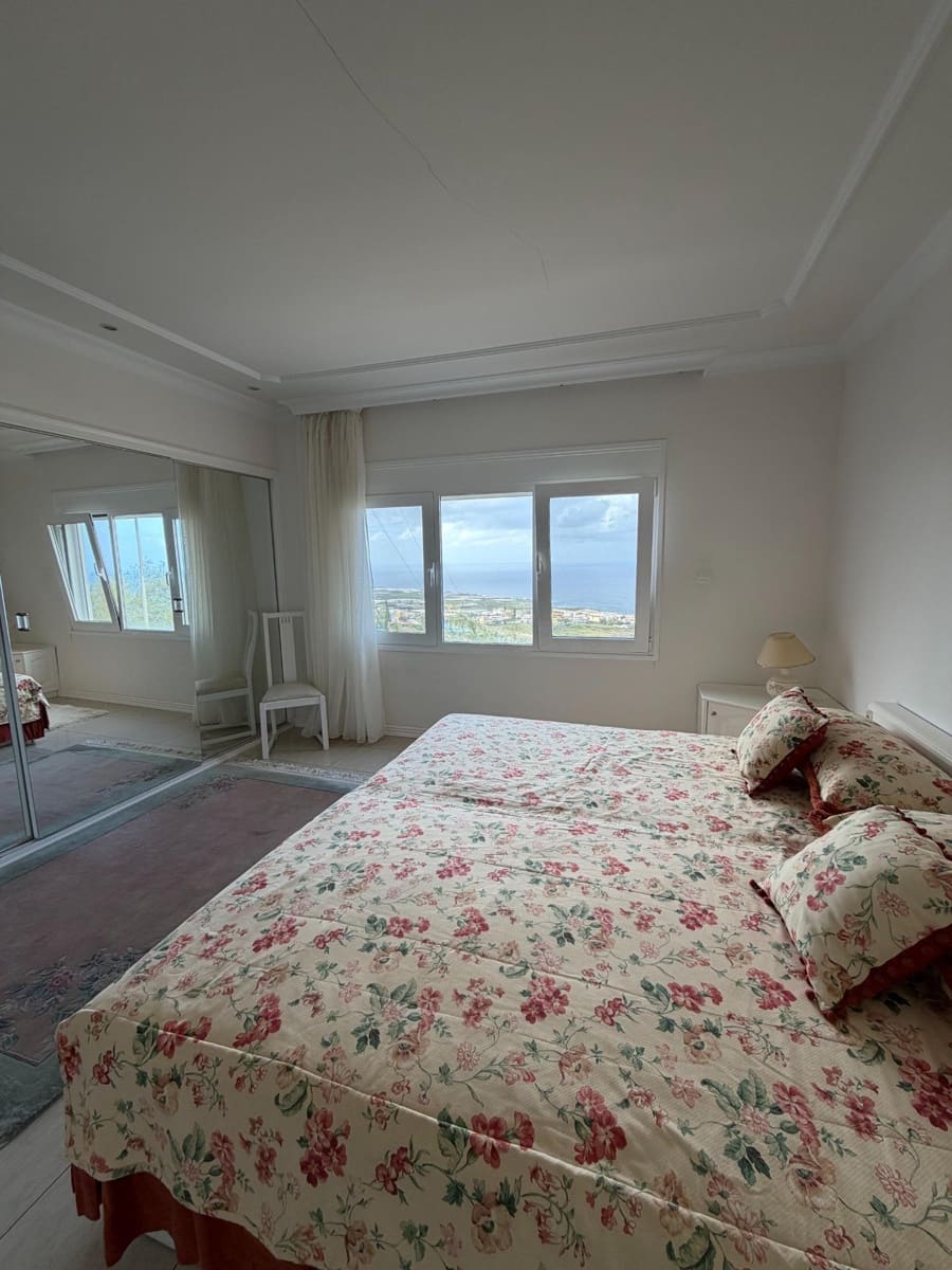 4 bedroom Villa for sale in San Cristobal de La Laguna with pool garage - € 900,000 (Ref: 9679866)