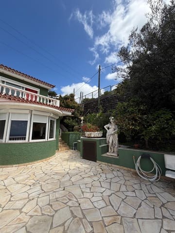 4 quarto Moradia para venda em San Cristóbal de La Laguna com piscina garagem - 990 000 € (Ref: 9679866)