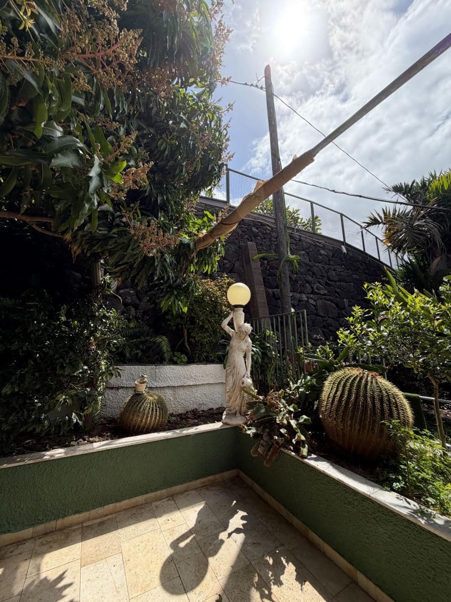 4 bedroom Villa for sale in San Cristobal de La Laguna with pool garage - € 900,000 (Ref: 9679866)