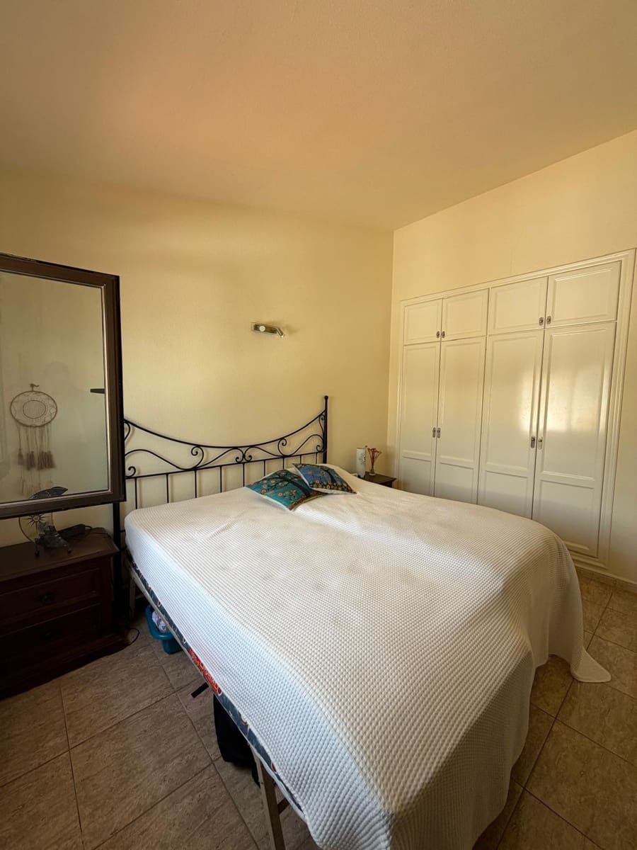 5 bedroom Villa for sale in Radazul with pool garage - € 570,000 (Ref: 9698832)