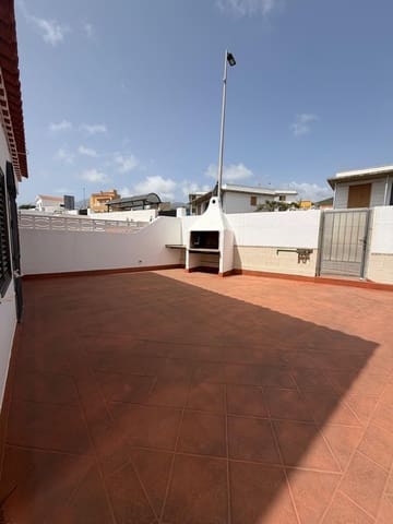 5 soveværelse Villa til salg i Radazul, El Rosario med swimmingpool garage - € 570.000 (Ref: 9698832)