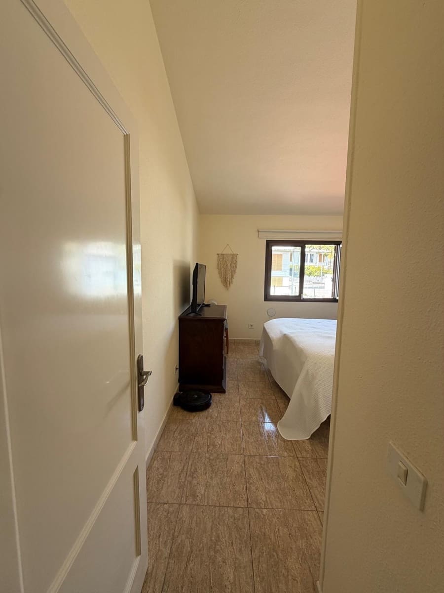 5 bedroom Villa for sale in Radazul with pool garage - € 570,000 (Ref: 9698832)