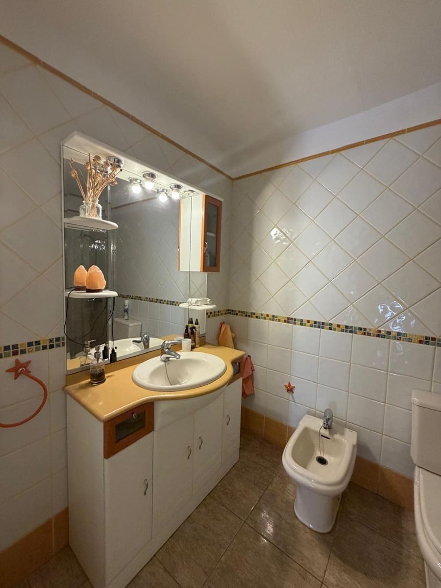 5 bedroom Villa for sale in Radazul with pool garage - € 570,000 (Ref: 9698832)