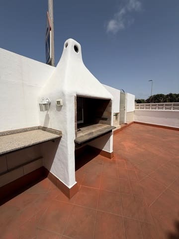 5 soveværelse Villa til salg i Radazul, El Rosario med swimmingpool garage - € 570.000 (Ref: 9698832)