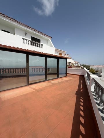 5 soveværelse Villa til salg i Radazul, El Rosario med swimmingpool garage - € 570.000 (Ref: 9698832)