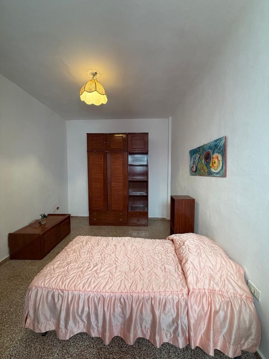 6 sypialnia Apartament na sprzedaż w Santa Cruz de Tenerife z garażem - 450 000 € (Ref: 9698833)