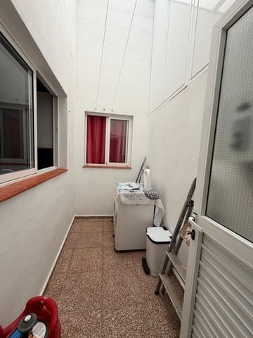 6 soveværelse Lejlighed til salg i Llano del Moro, Santa Cruz de Tenerife med garage - € 450.000 (Ref: 9698833)