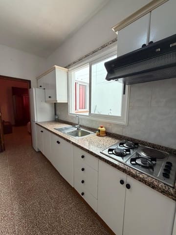 6 soveværelse Lejlighed til salg i Llano del Moro, Santa Cruz de Tenerife med garage - € 450.000 (Ref: 9698833)