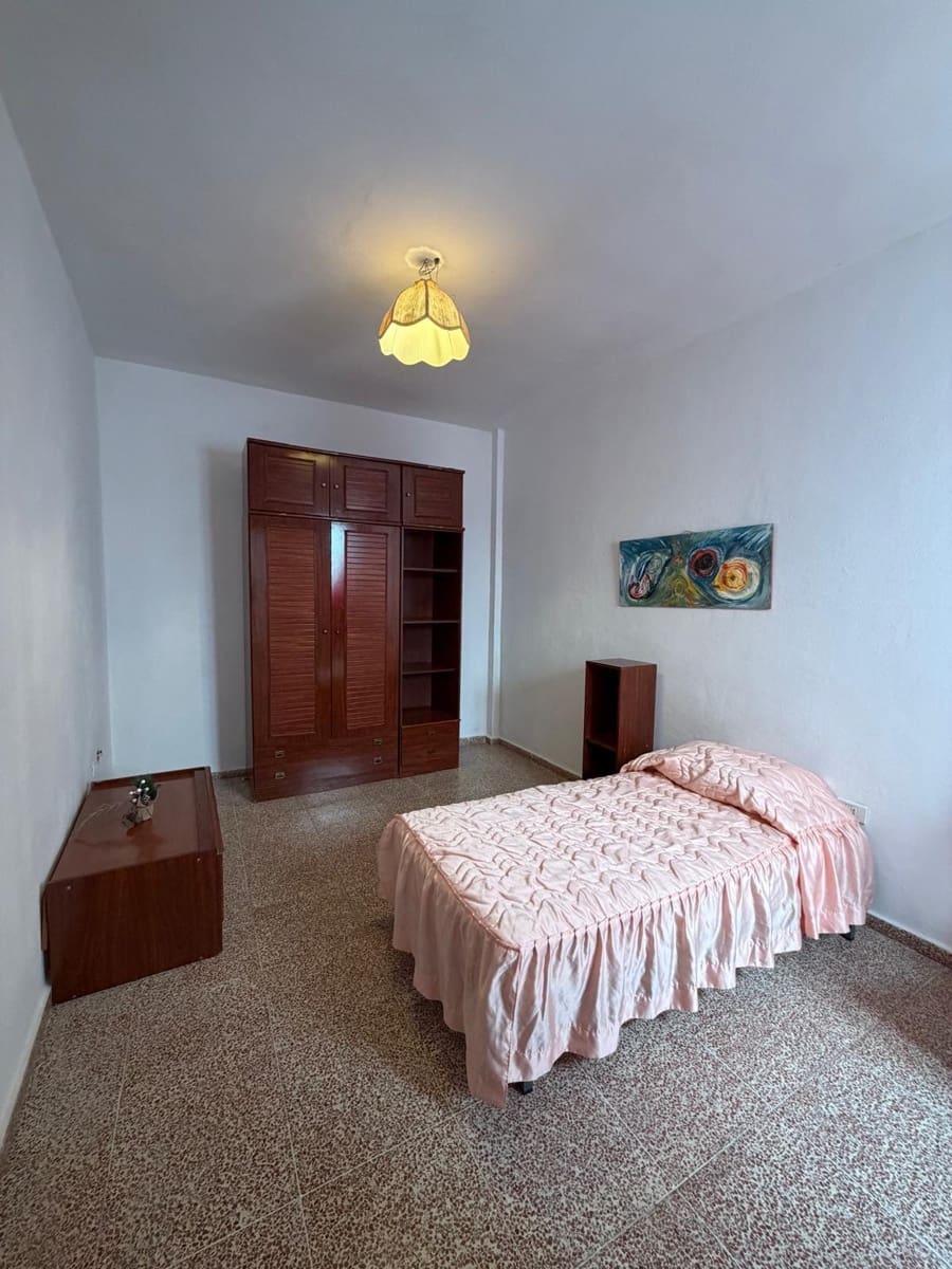6 sypialnia Apartament na sprzedaż w Santa Cruz de Tenerife z garażem - 450 000 € (Ref: 9698833)