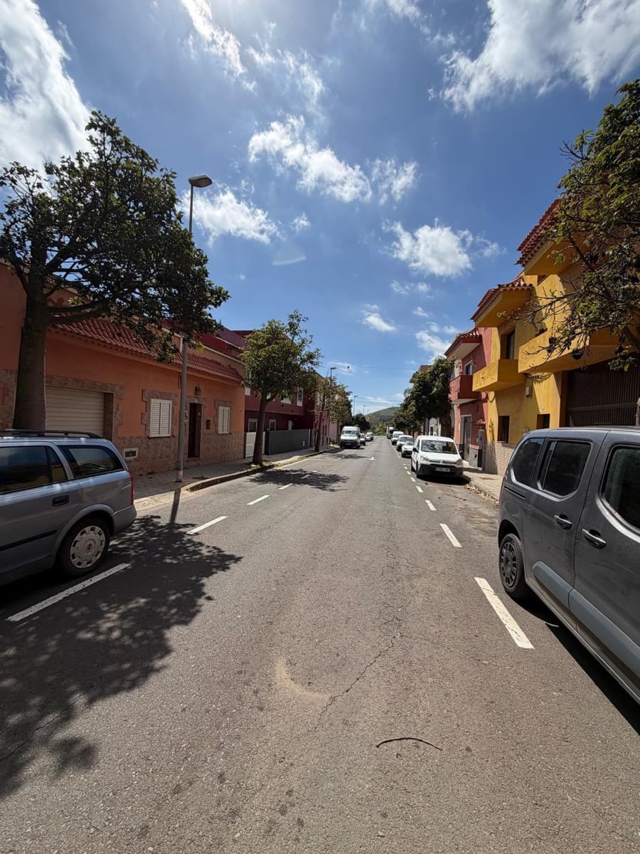 6 sypialnia Apartament na sprzedaż w Santa Cruz de Tenerife z garażem - 450 000 € (Ref: 9698833)