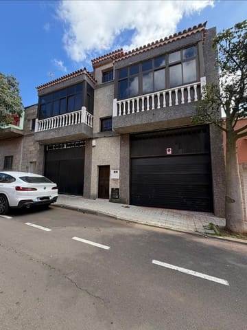 6 soveværelse Lejlighed til salg i Llano del Moro, Santa Cruz de Tenerife med garage - € 450.000 (Ref: 9698833)
