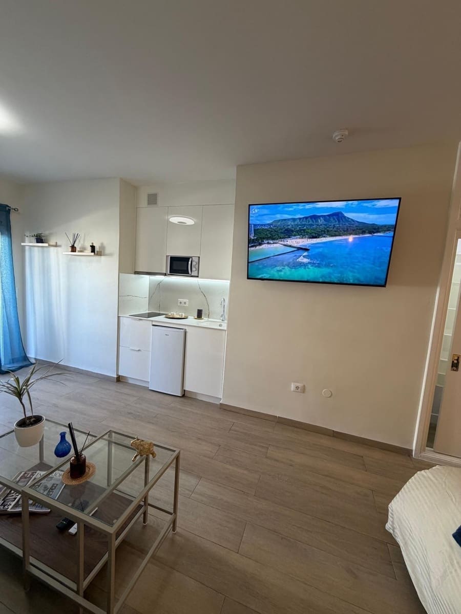 Studio for sale in Puerto de la Cruz with pool garage - € 199,000 (Ref: 9735588)