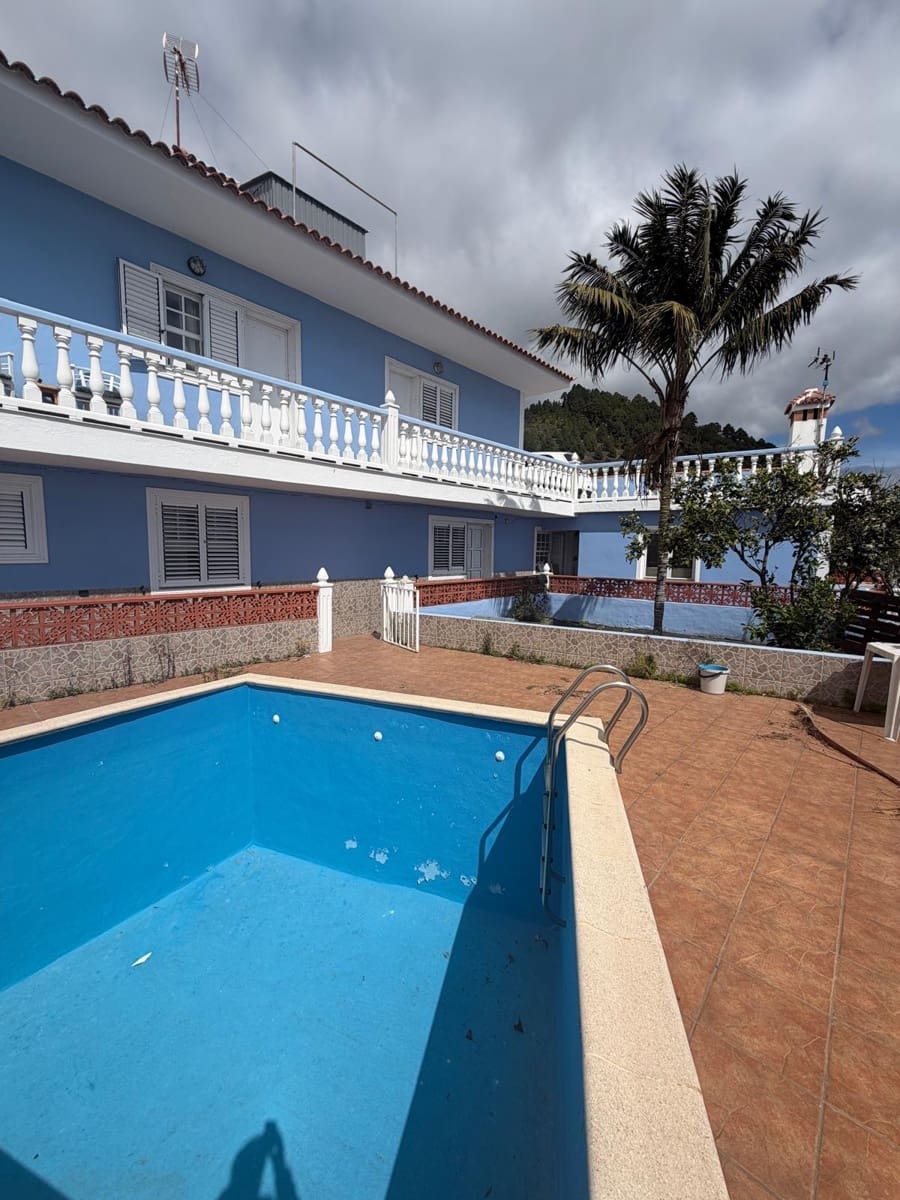 7 Zimmer Villa zu verkaufen in Villa de Mazo mit Pool Garage - 499.000 € (Ref: 9780561)