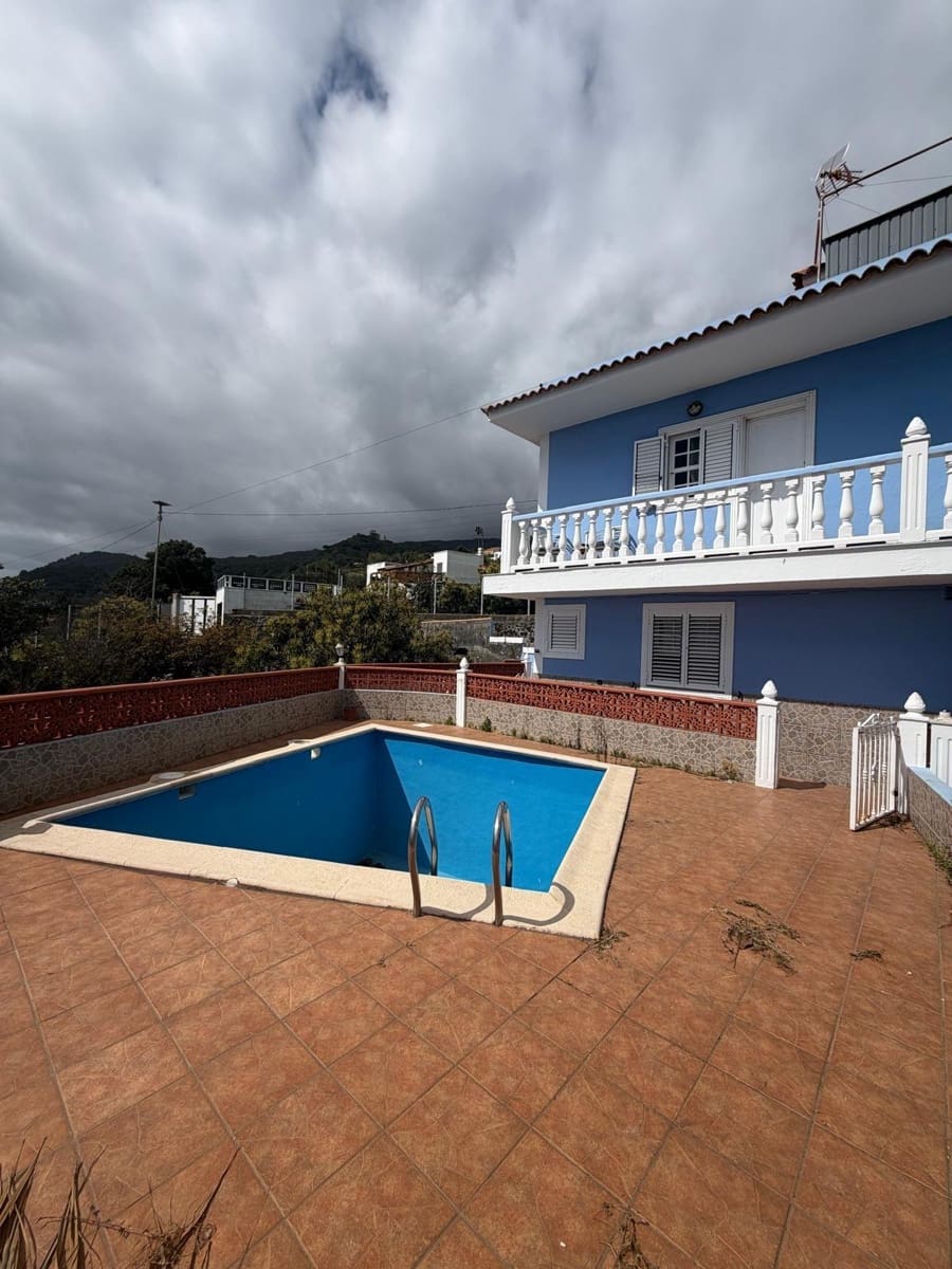 7 Zimmer Villa zu verkaufen in Villa de Mazo mit Pool Garage - 499.000 € (Ref: 9780561)