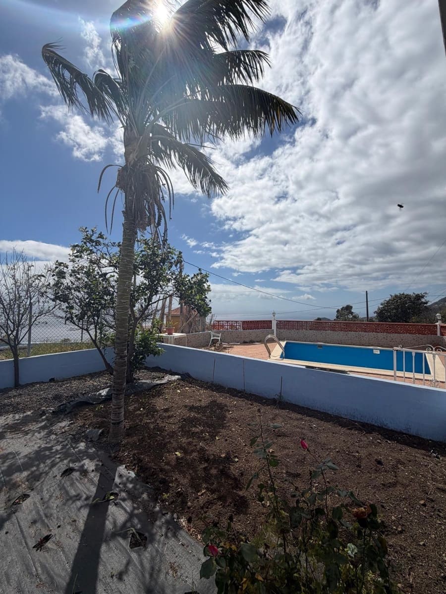 7 Zimmer Villa zu verkaufen in Villa de Mazo mit Pool Garage - 499.000 € (Ref: 9780561)