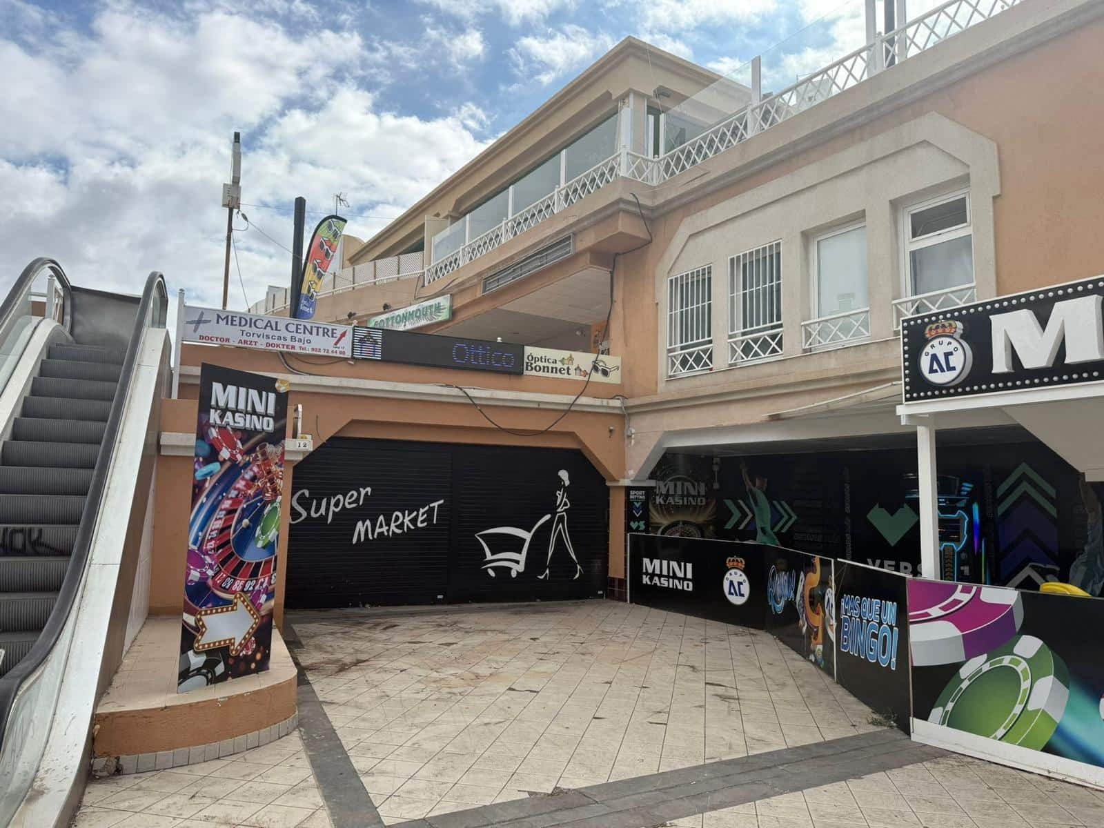 Erhverv til salg i Adeje - € 2.500.000 (Ref: 9783144)