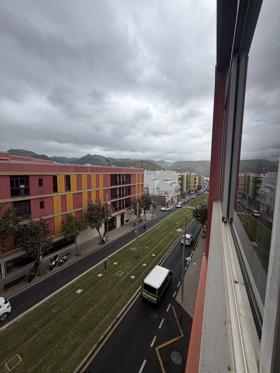 3 soveværelse Lejlighed til salg i San Cristobal de La Laguna med garage - € 325.000 (Ref: 9794639)