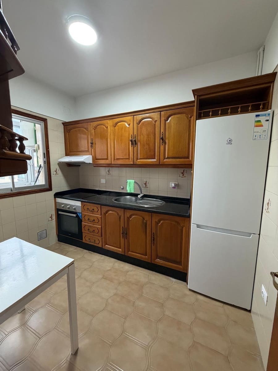 3 soveværelse Lejlighed til salg i San Cristobal de La Laguna med garage - € 325.000 (Ref: 9794639)