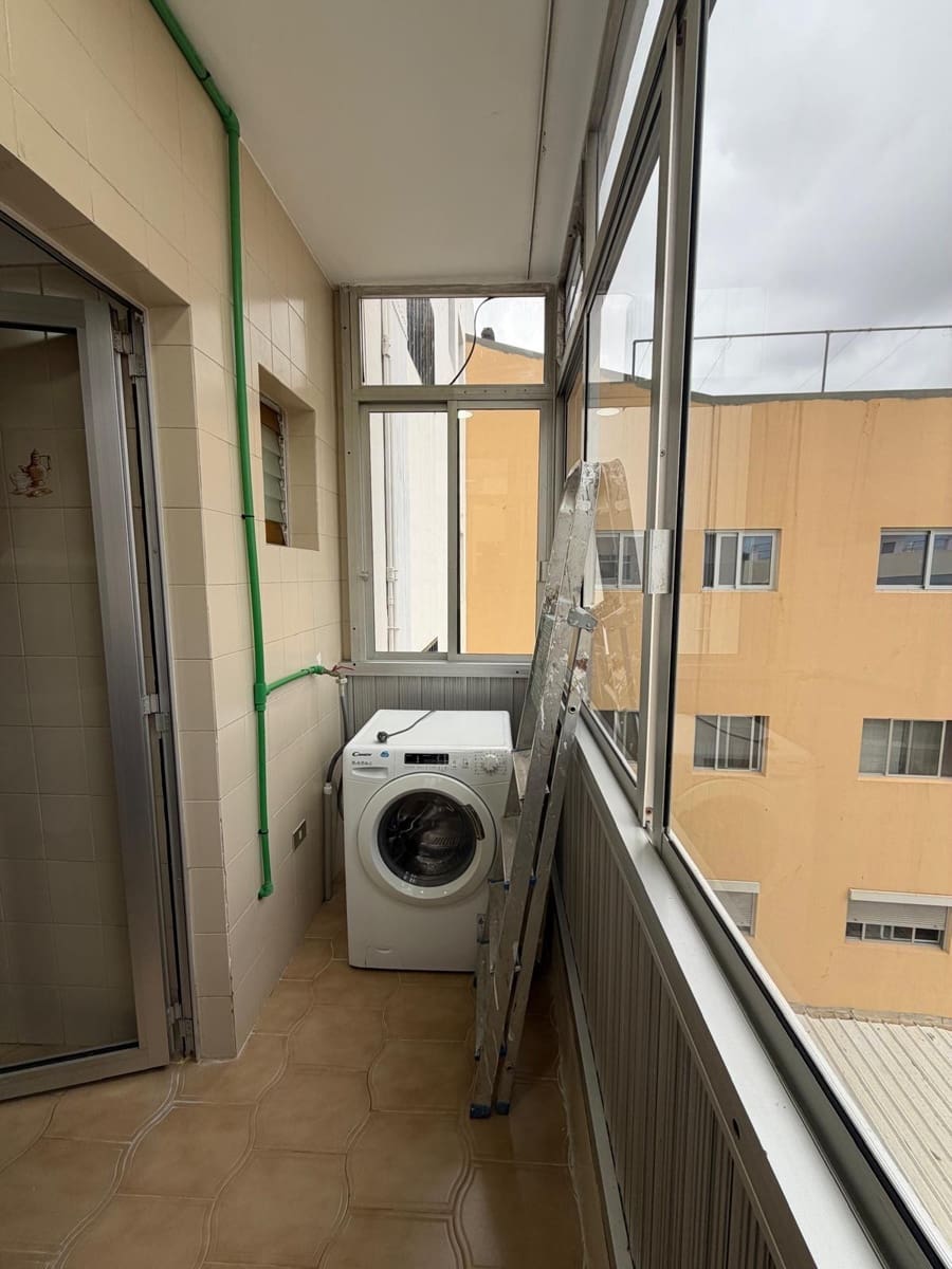 3 soveværelse Lejlighed til salg i San Cristobal de La Laguna med garage - € 325.000 (Ref: 9794639)