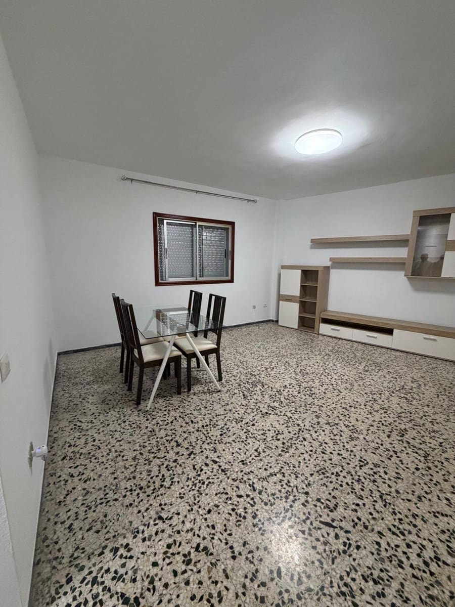 3 soveværelse Lejlighed til salg i San Cristobal de La Laguna med garage - € 325.000 (Ref: 9794639)