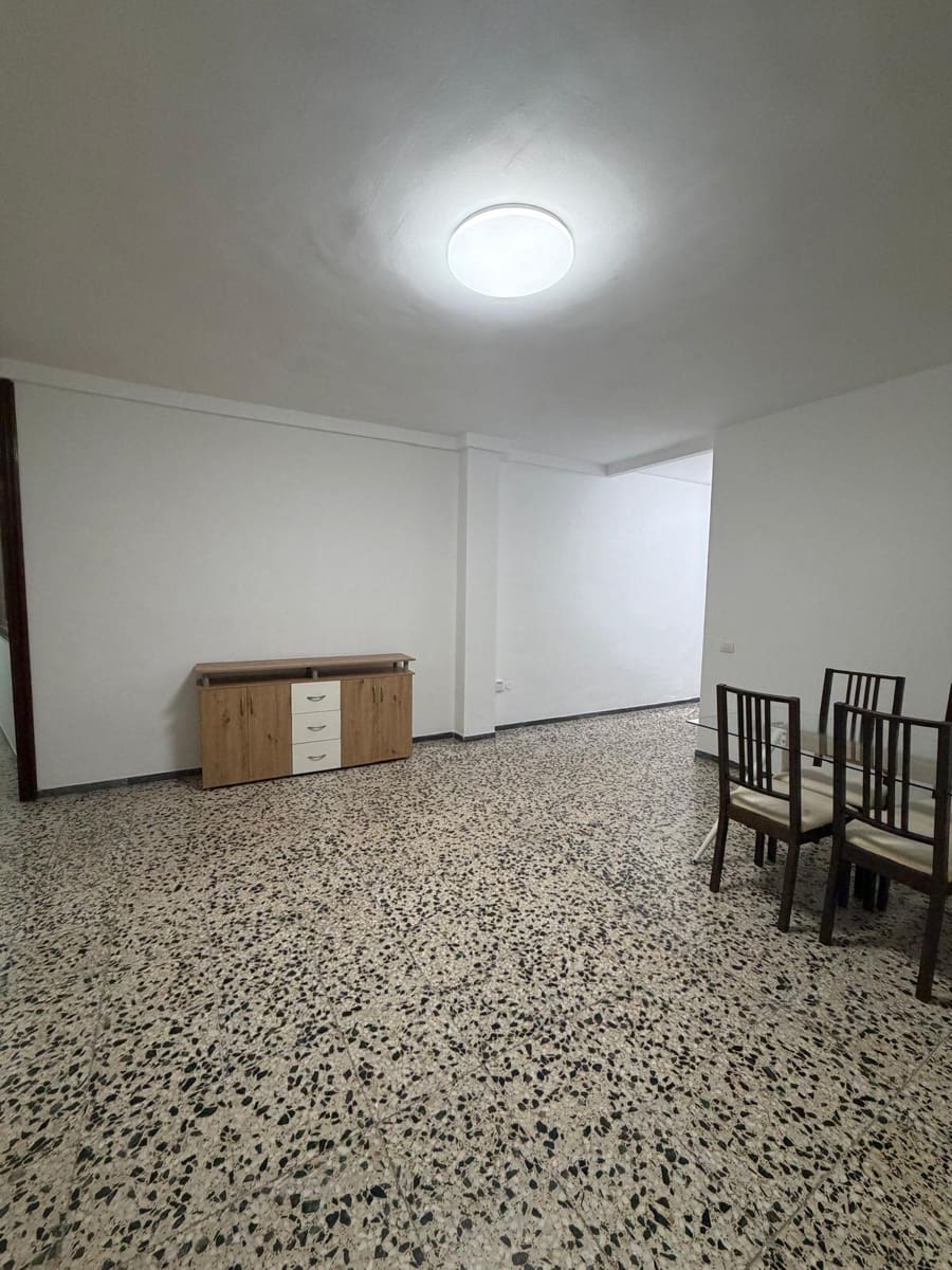 3 soveværelse Lejlighed til salg i San Cristobal de La Laguna med garage - € 325.000 (Ref: 9794639)