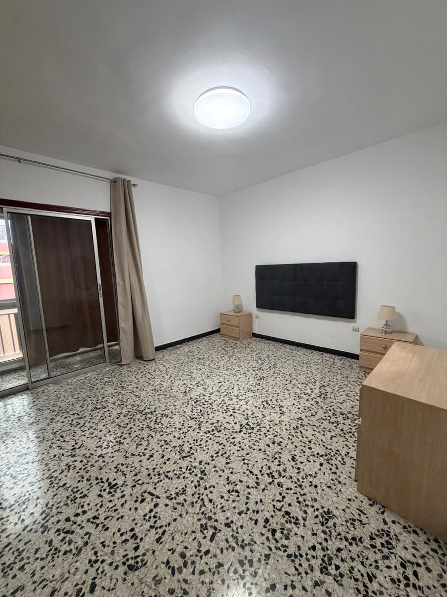 3 soveværelse Lejlighed til salg i San Cristobal de La Laguna med garage - € 325.000 (Ref: 9794639)