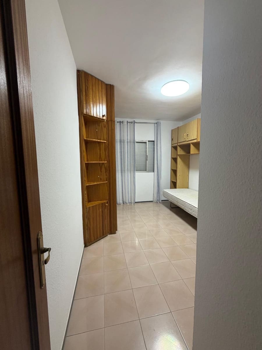 3 soveværelse Lejlighed til salg i San Cristobal de La Laguna med garage - € 325.000 (Ref: 9794639)