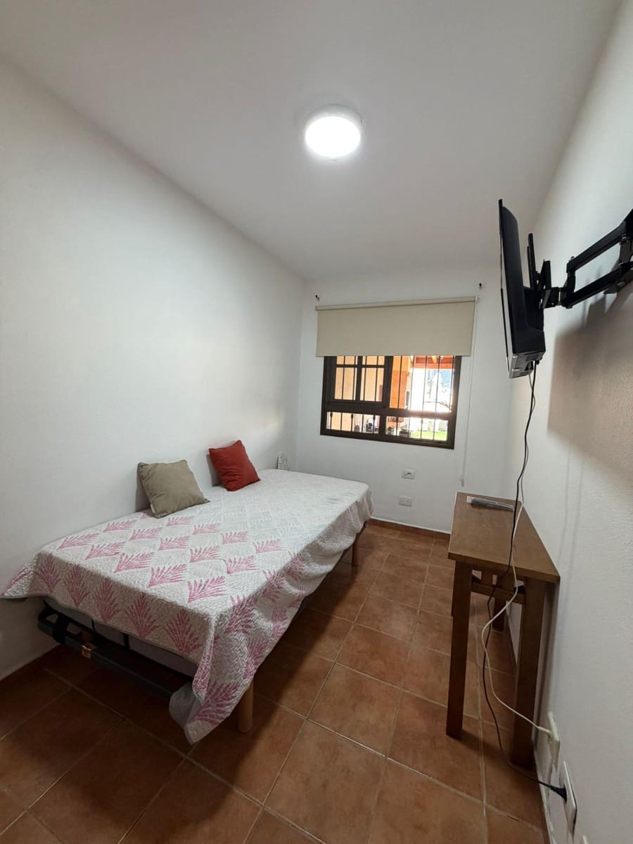 4 chambre Villa/Maison Mitoyenne à vendre à Candelaria avec garage - 460 000 € (Ref: 9797107)