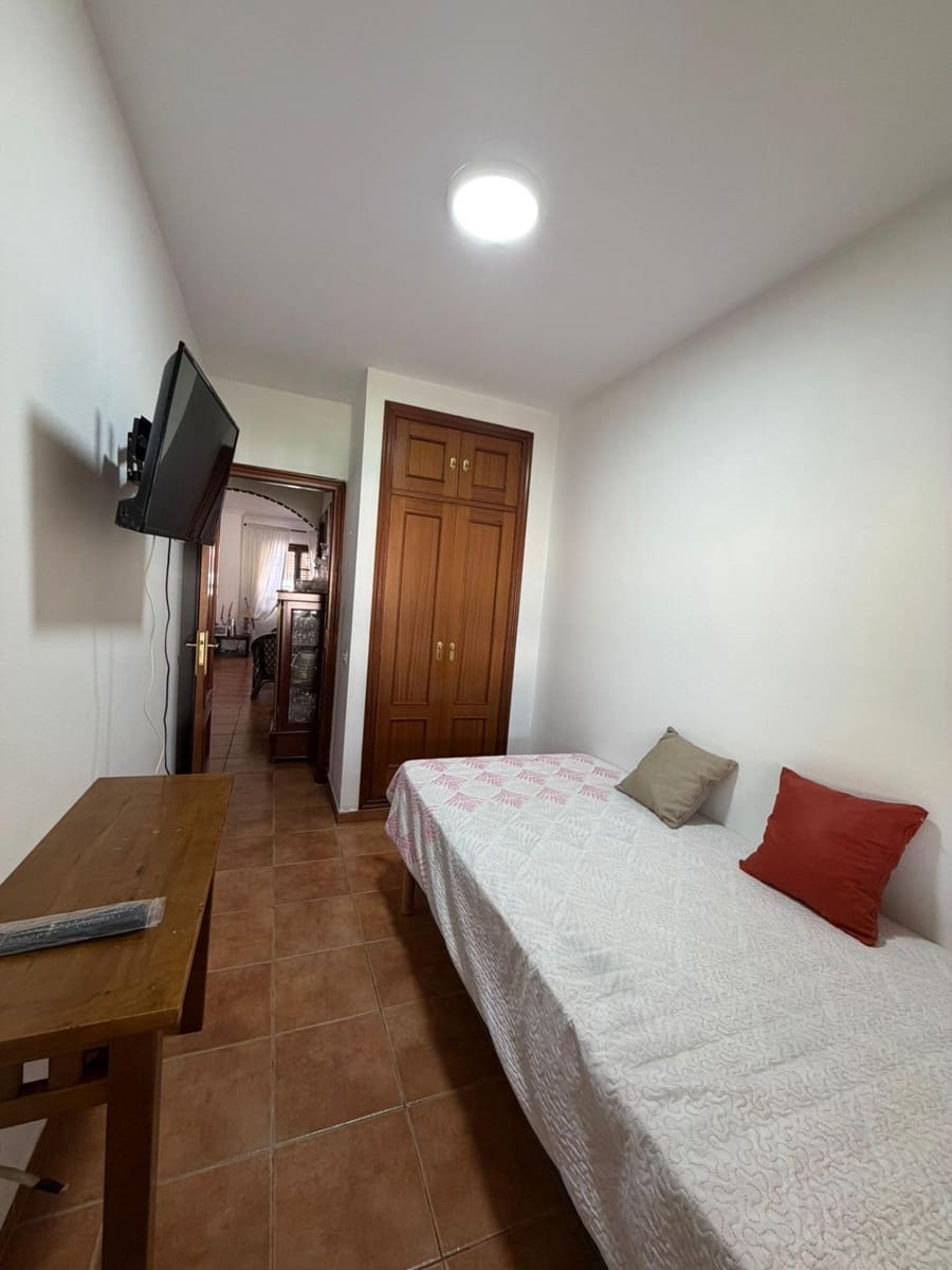 4 chambre Villa/Maison Mitoyenne à vendre à Candelaria avec garage - 460 000 € (Ref: 9797107)