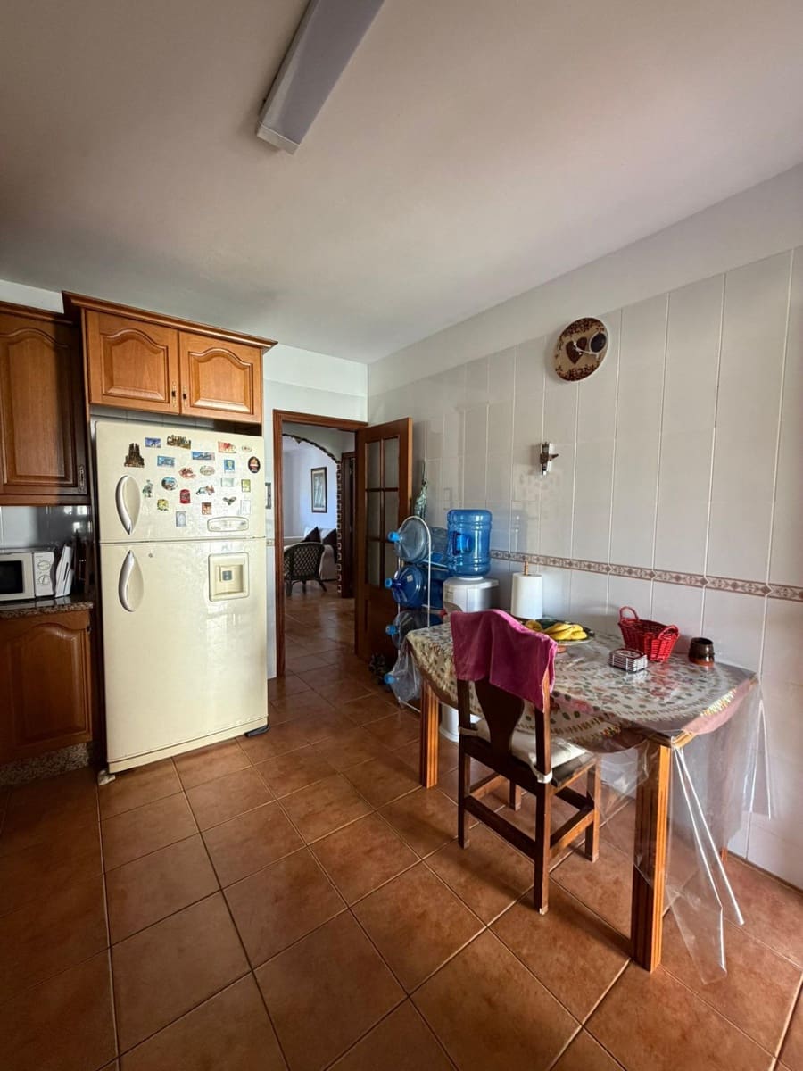 4 chambre Villa/Maison Mitoyenne à vendre à Candelaria avec garage - 460 000 € (Ref: 9797107)