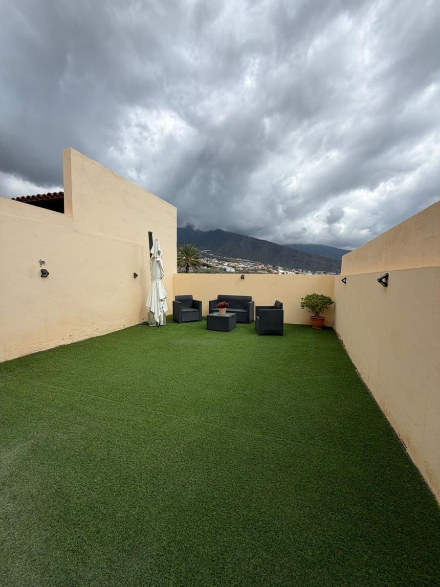 4 chambre Villa/Maison Mitoyenne à vendre à Candelaria avec garage - 460 000 € (Ref: 9797107)